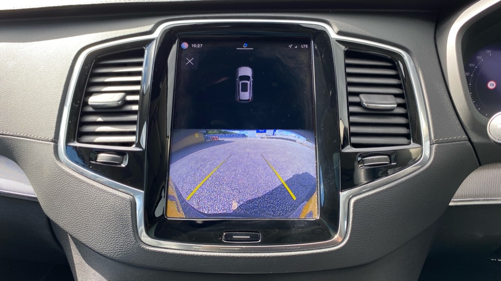 Volvo XC90 2.0 B5P [250] Plus Dark 5dr AWD Geartronic Petrol Estate - Image 24