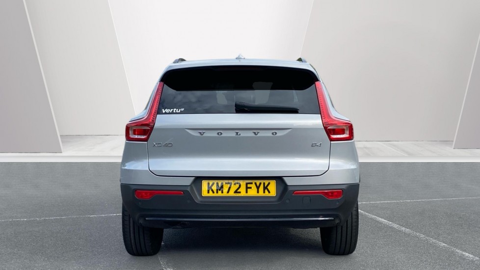 Volvo XC40 2.0 B4P Ultimate Dark 5dr Auto Petrol Estate - Image 8