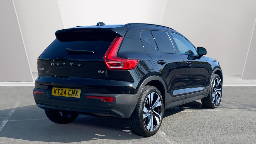 Volvo XC40 2.0 B3P Ultra Dark 5dr Auto Petrol Estate - Image 2