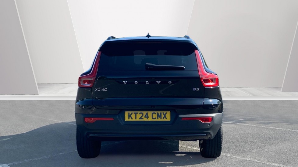 Volvo XC40 2.0 B3P Ultra Dark 5dr Auto Petrol Estate - Image 8