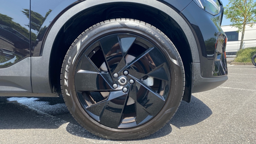 Volvo XC40 2.0 B3P Plus Black Edition 5dr Auto Petrol Estate - Image 10