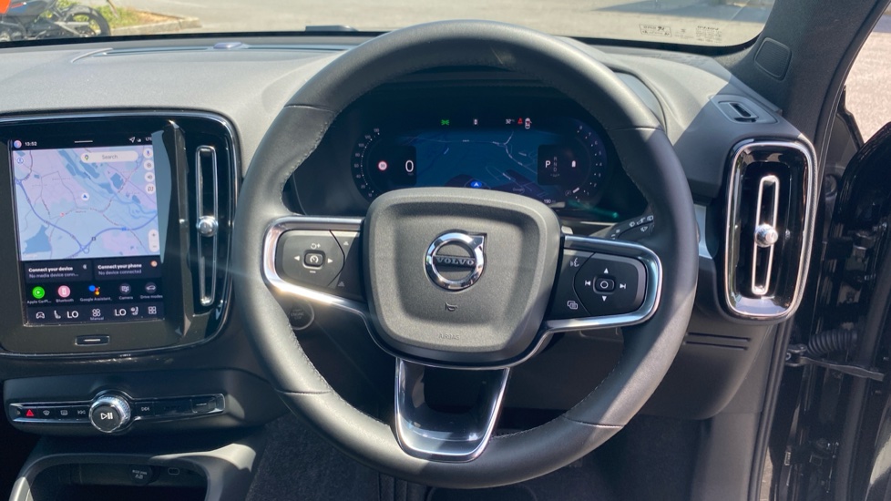 Volvo XC40 2.0 B3P Plus Black Edition 5dr Auto Petrol Estate - Image 11