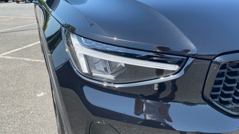 Volvo XC40 2.0 B3P Plus Black Edition 5dr Auto Petrol Estate - Image 44