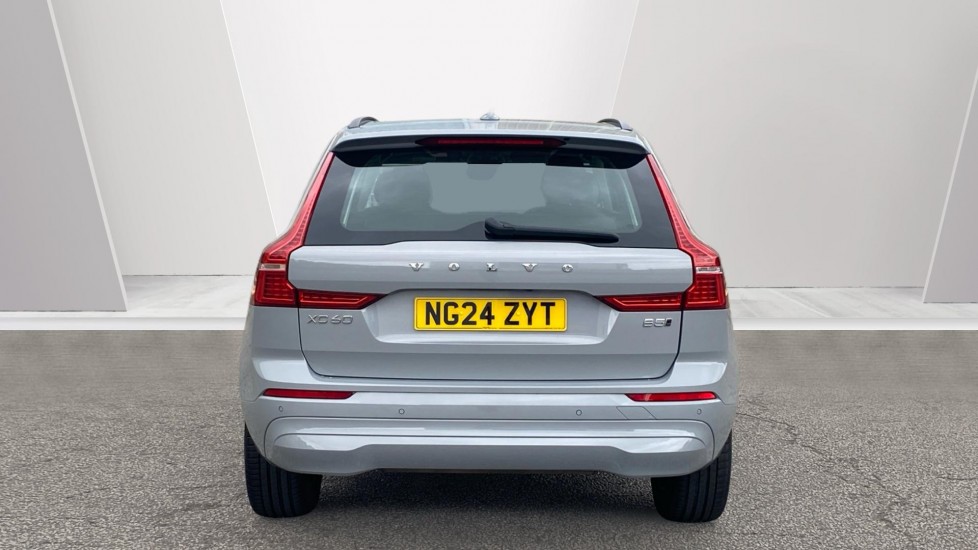 Volvo XC60 2.0 B5P Core 5dr AWD Geartronic Petrol Estate - Image 8