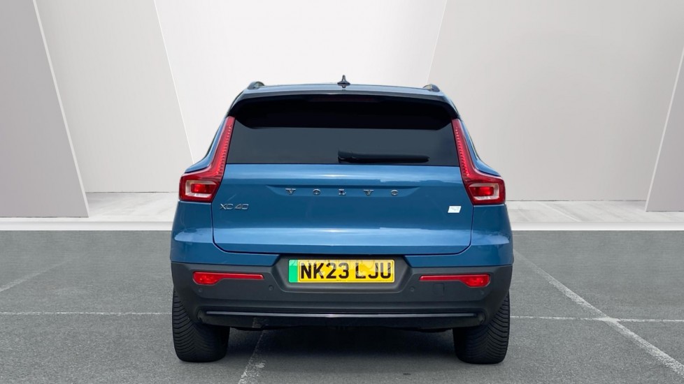 Volvo XC40 300kW Recharge Twin Ultimate 82kWh 5dr AWD Auto Electric Estate - Image 8