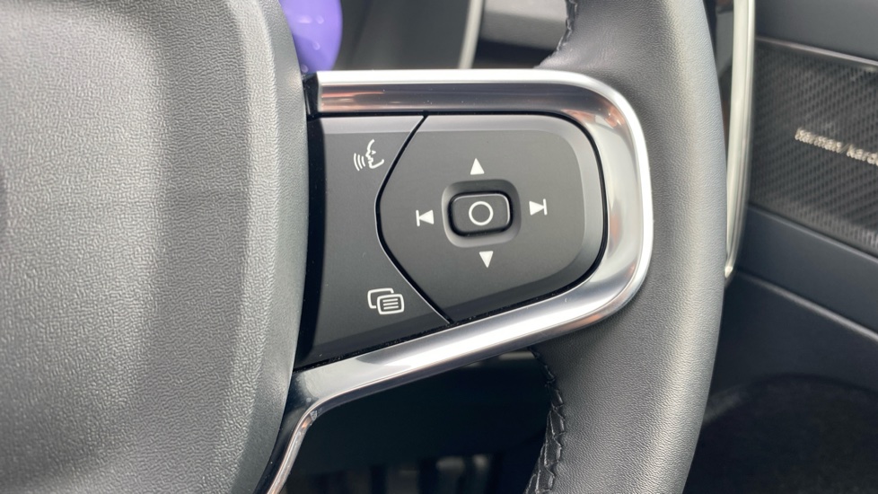Volvo XC40 300kW Recharge Twin Ultimate 82kWh 5dr AWD Auto Electric Estate - Image 30