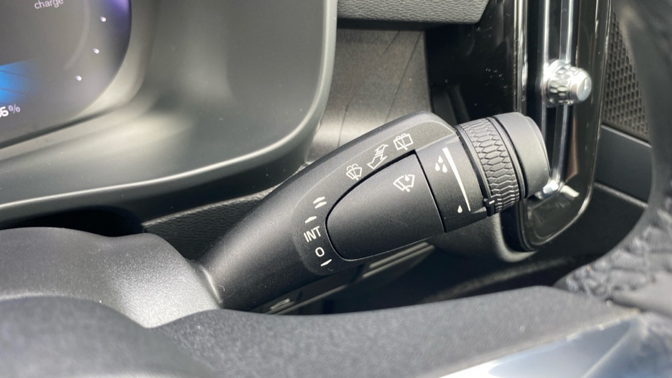 Volvo XC40 300kW Recharge Twin Ultimate 82kWh 5dr AWD Auto Electric Estate - Image 31
