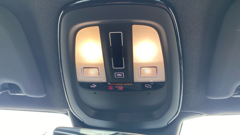 Volvo XC40 300kW Recharge Twin Ultimate 82kWh 5dr AWD Auto Electric Estate - Image 34