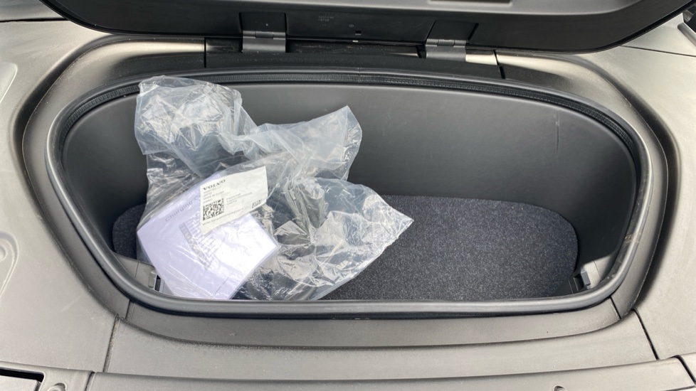 Volvo XC40 300kW Recharge Twin Ultimate 82kWh 5dr AWD Auto Electric Estate - Image 49
