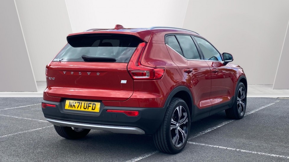 Volvo XC40 1.5 T5 Recharge PHEV Inscription Pro 5dr Auto Estate - Image 2
