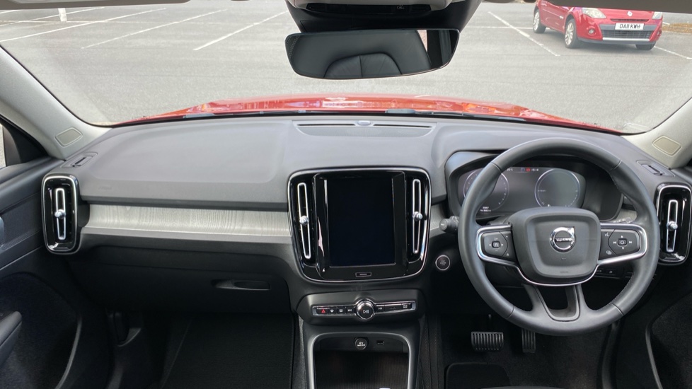 Volvo XC40 1.5 T5 Recharge PHEV Inscription Pro 5dr Auto Estate - Image 6