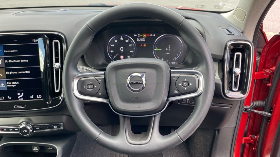 Volvo XC40 1.5 T5 Recharge PHEV Inscription Pro 5dr Auto Estate - Image 11