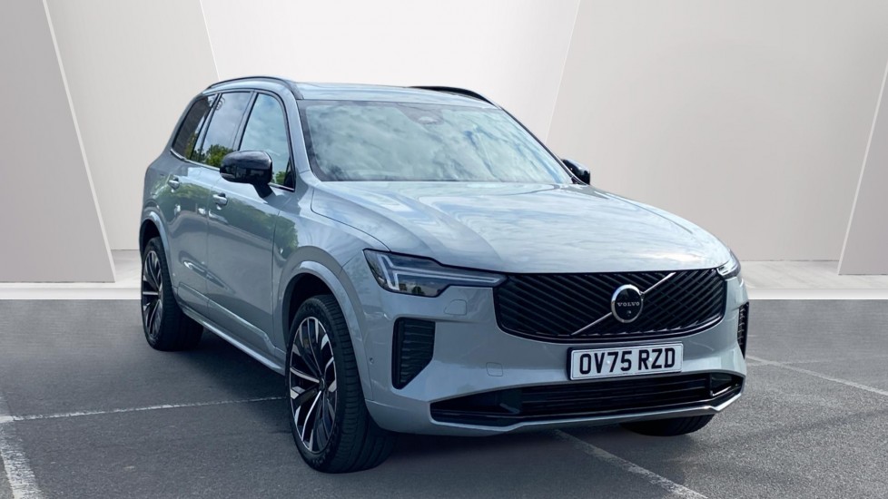 Volvo XC90 2.0 T8 PHEV Ultra Dark 5dr AWD Geartronic Estate - Image 1