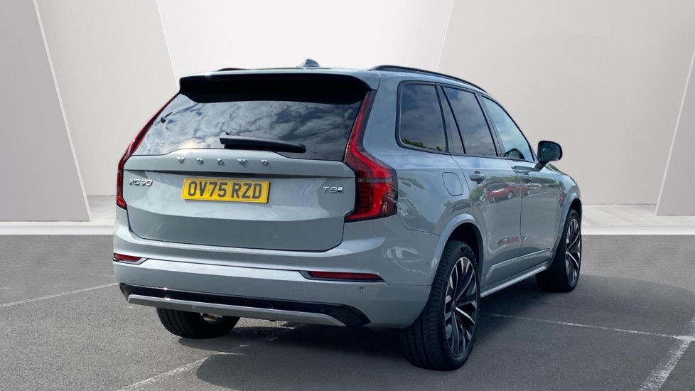 Volvo XC90 2.0 T8 PHEV Ultra Dark 5dr AWD Geartronic Estate - Image 2