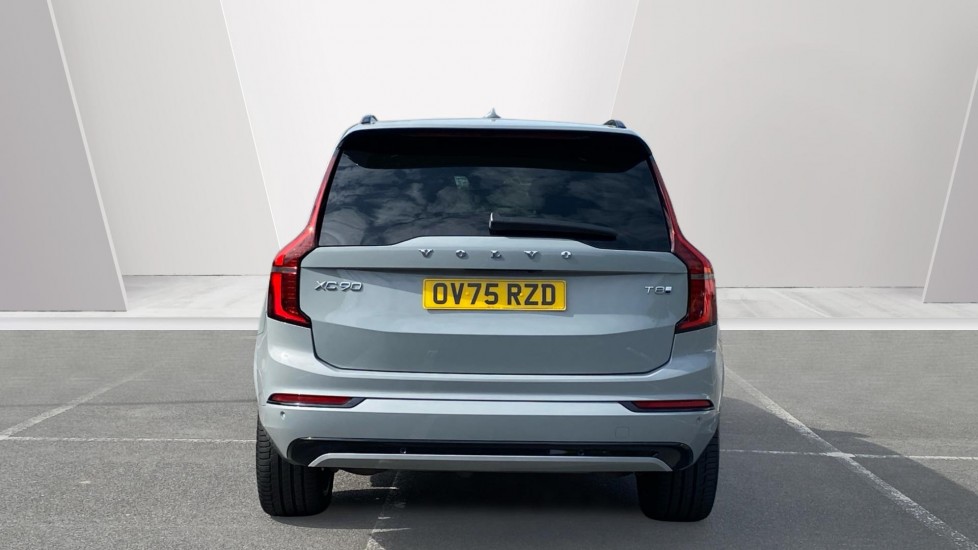 Volvo XC90 2.0 T8 PHEV Ultra Dark 5dr AWD Geartronic Estate - Image 7