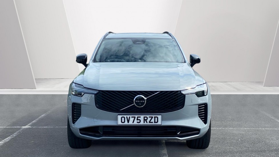 Volvo XC90 2.0 T8 PHEV Ultra Dark 5dr AWD Geartronic Estate - Image 8