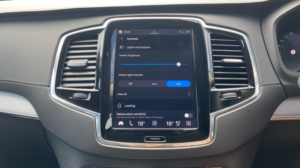 Volvo XC90 2.0 B5D [235] Plus Dark 5dr AWD Geartronic Diesel Estate - Image 18