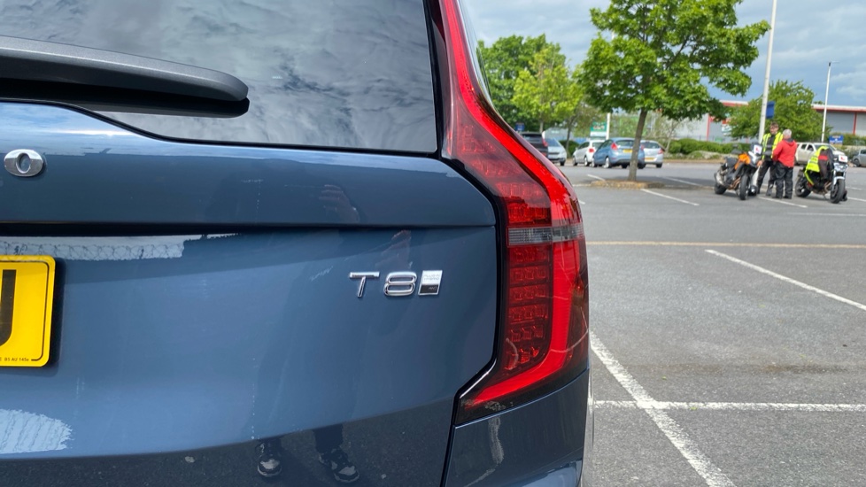 Volvo XC90 2.0 T8 PHEV Ultra Dark 5dr AWD Geartronic Estate - Image 48