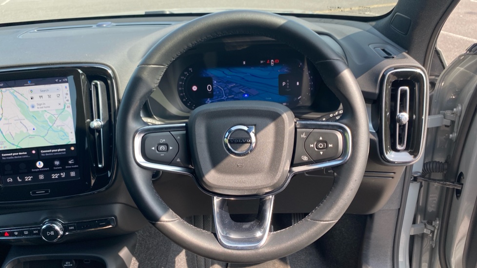 Volvo XC40 2.0 B4P Plus Black Edition 5dr Auto Petrol Estate - Image 11