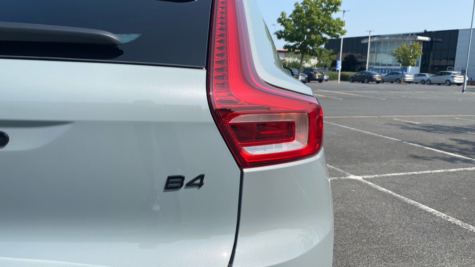 Volvo XC40 2.0 B4P Plus Black Edition 5dr Auto Petrol Estate - Image 43