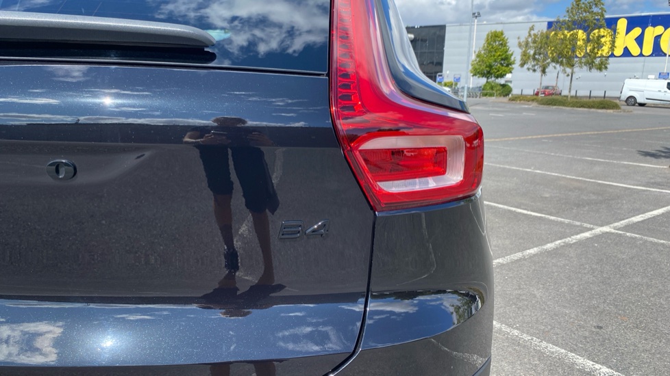 Volvo XC40 2.0 B4P Plus Black Edition 5dr Auto Petrol Estate - Image 43