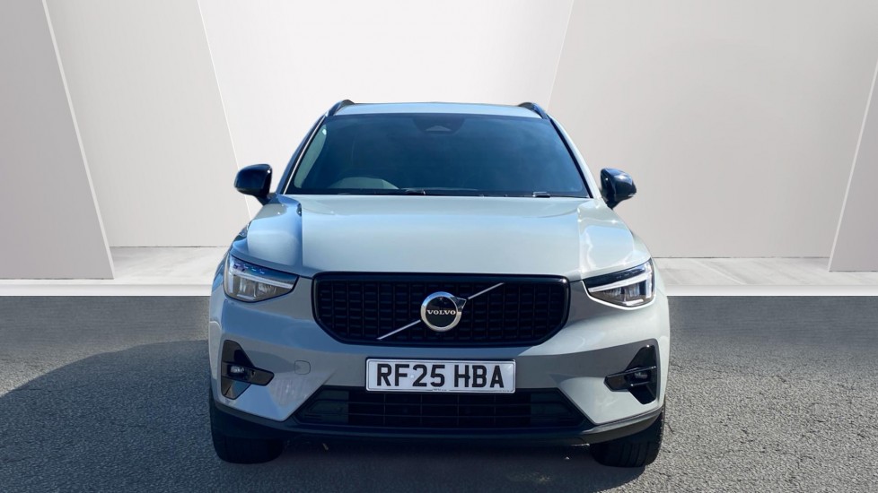 Volvo XC40 2.0 B4P Plus Dark 5dr Auto Petrol Estate - Image 8