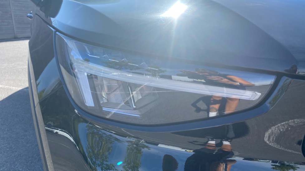 Volvo XC40 2.0 B4P Plus Dark 5dr Auto Petrol Estate - Image 43