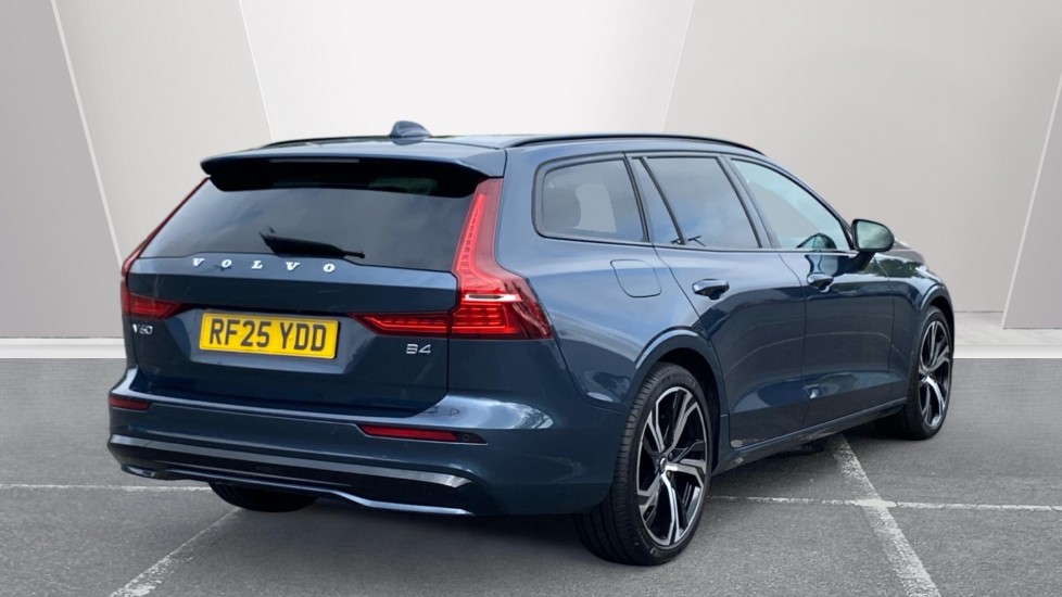 Volvo V60 2.0 B4P Plus Dark 5dr Auto [7 speed] Petrol Estate - Image 2