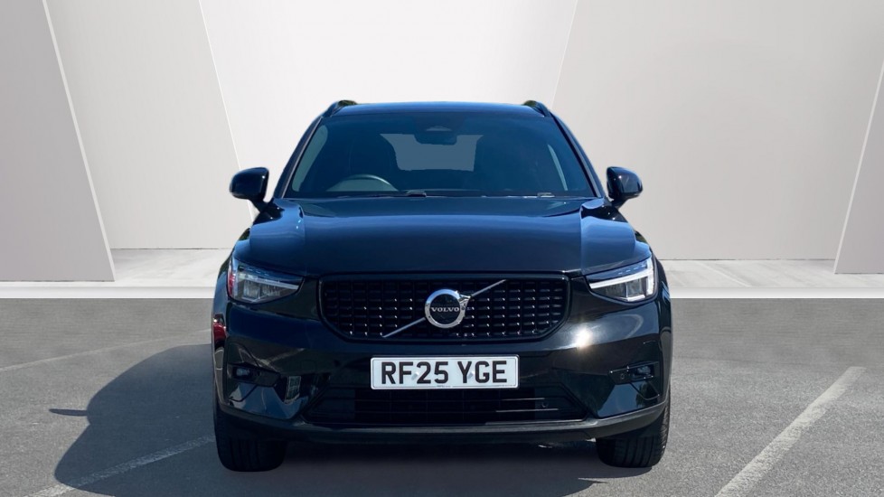 Volvo XC40 2.0 B4P Plus Dark 5dr Auto Petrol Estate - Image 8