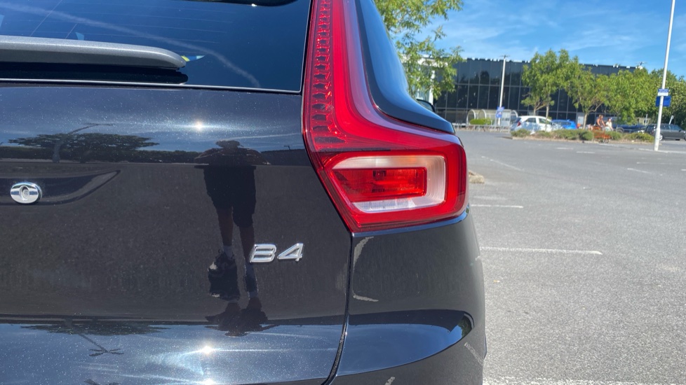 Volvo XC40 2.0 B4P Plus Dark 5dr Auto Petrol Estate - Image 42