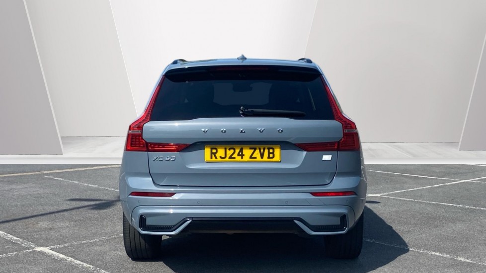 Volvo XC60 2.0 T8 [455] RC PHEV Ultimate Dark 5dr AWD Gtron Estate - Image 8
