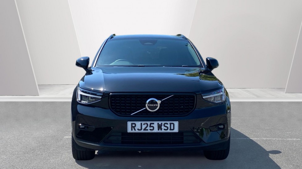 Volvo XC40 2.0 B4P Plus Dark 5dr Auto Petrol Estate - Image 9