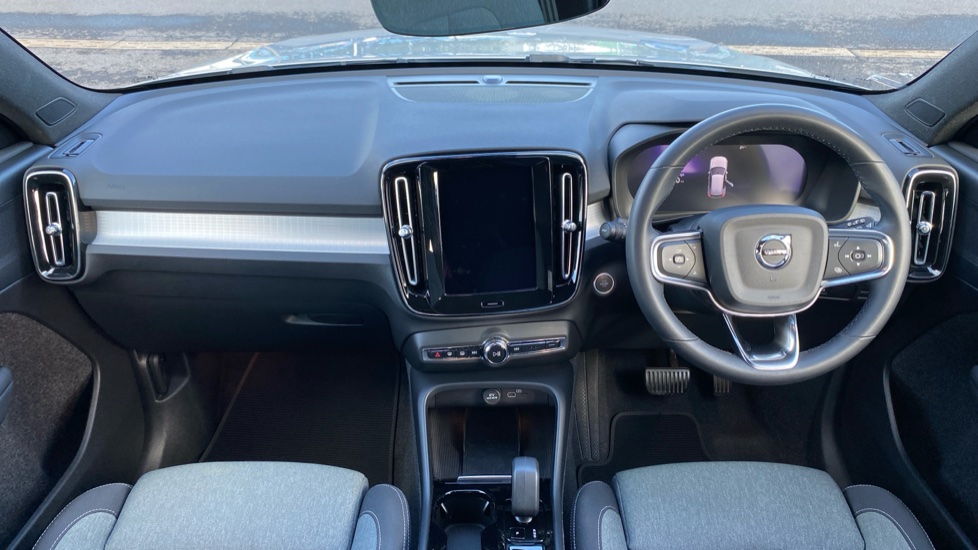 Volvo XC40 2.0 B3P Plus Dark 5dr Auto Petrol Estate - Image 6