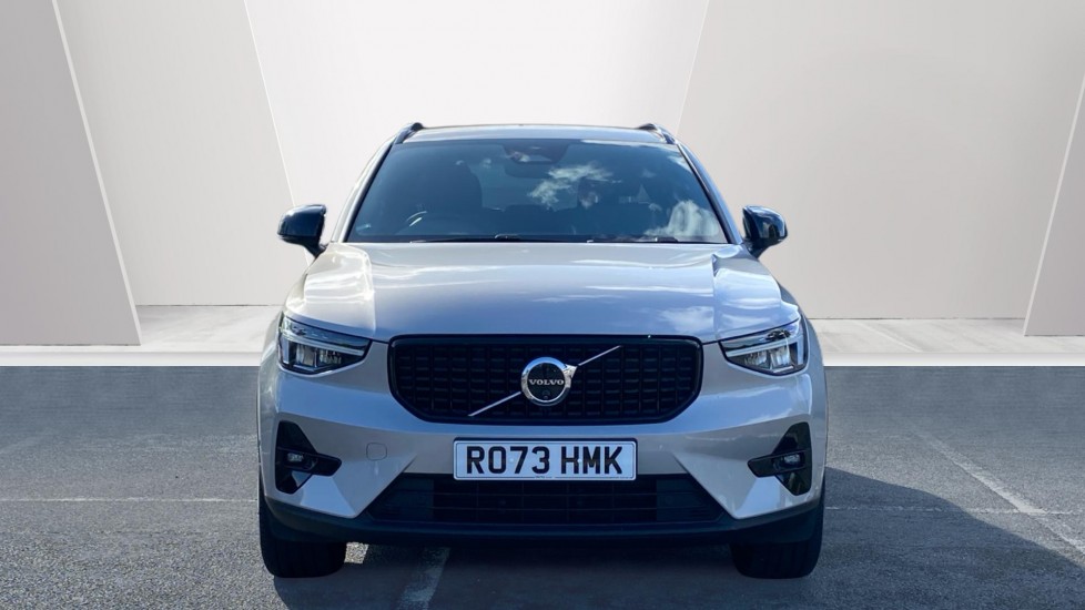 Volvo XC40 2.0 B3P Plus Dark 5dr Auto Petrol Estate - Image 9