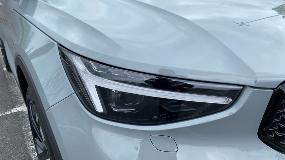 Volvo XC40 2.0 B3P Ultra Dark 5dr Auto Petrol Estate - Image 46