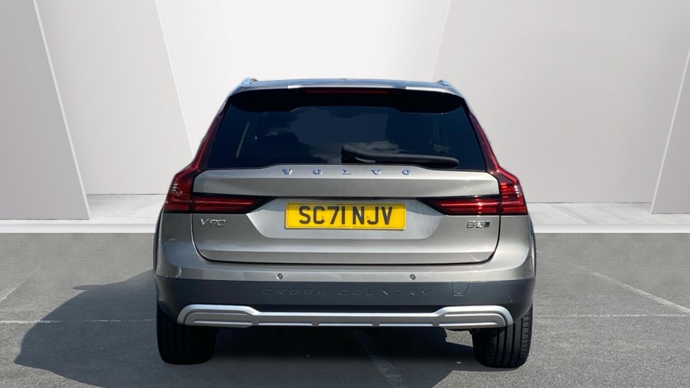 Volvo V90 2.0 B5D Cross Country 5dr AWD Auto Diesel Estate - Image 8