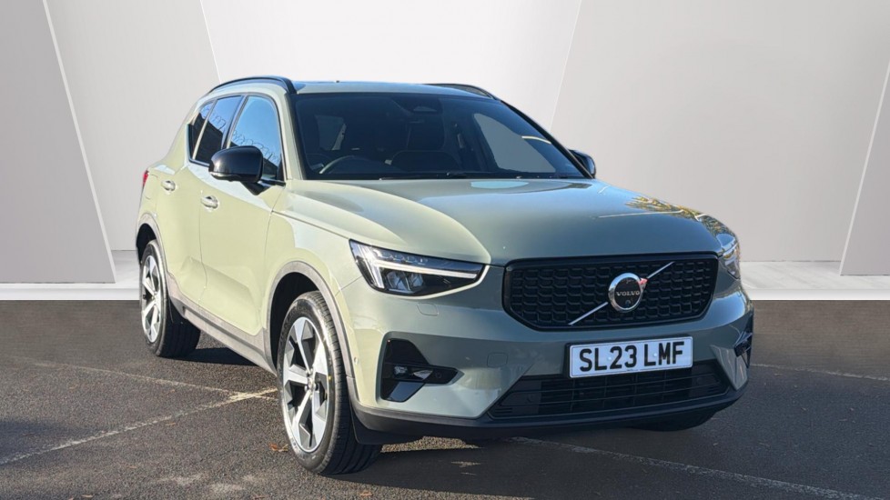 2023 Volvo XC40