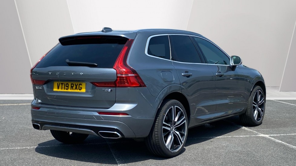 Volvo XC60 2.0 T5 [250] R DESIGN Pro 5dr AWD Geartronic Petrol Estate - Image 2