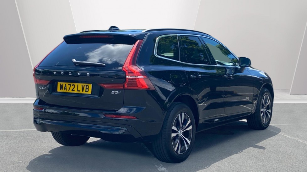 Volvo XC60 2.0 B5P Core 5dr AWD Geartronic Petrol Estate - Image 2