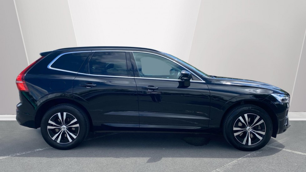 Volvo XC60 2.0 B5P Core 5dr AWD Geartronic Petrol Estate - Image 3