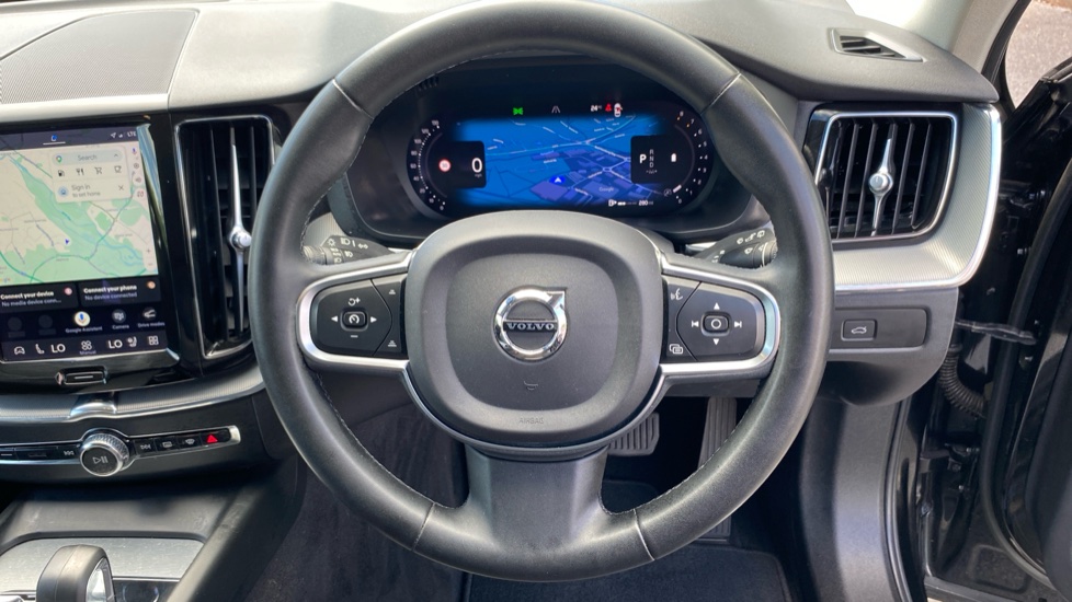 Volvo XC60 2.0 B5P Core 5dr AWD Geartronic Petrol Estate - Image 10