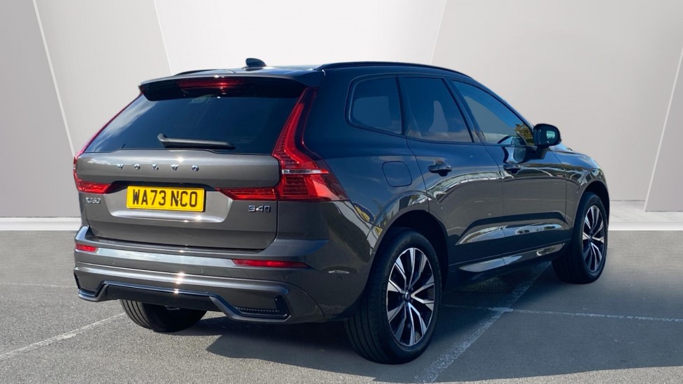 Volvo XC60 2.0 B4D Plus Dark 5dr AWD Geartronic Diesel Estate - Image 2