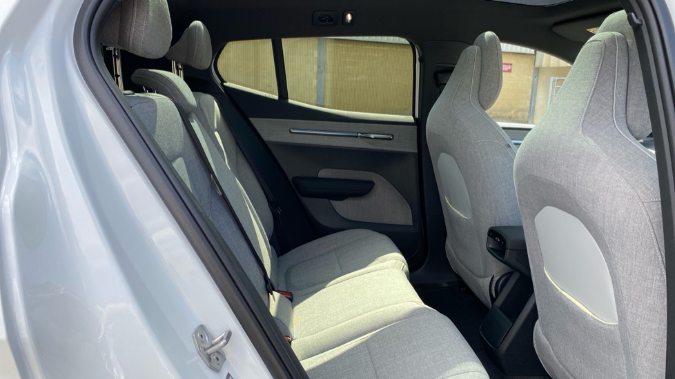 Volvo EX30 315kW Twin Motor Performance Ultra 69kWh 5dr Auto Electric Estate - Image 7