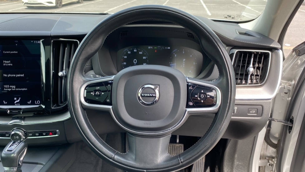 Volvo XC60 2.0 D4 Inscription 5dr Geartronic Diesel Estate - Image 10