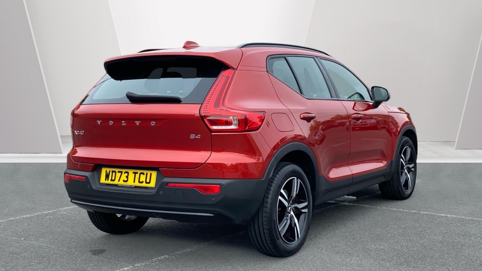 Volvo XC40 2.0 B4P Plus Dark 5dr Auto Petrol Estate - Image 2