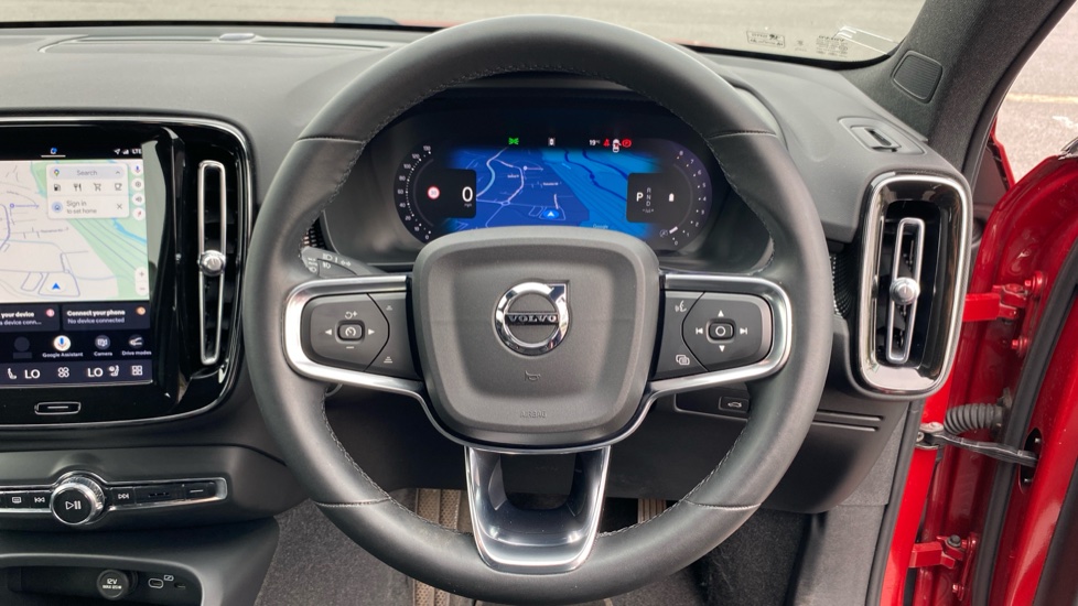 Volvo XC40 2.0 B4P Plus Dark 5dr Auto Petrol Estate - Image 11