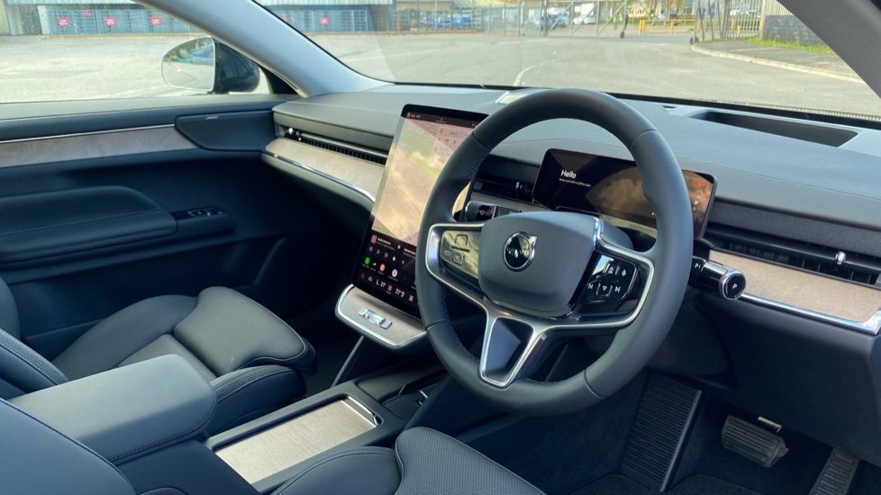 Volvo ES90 245kW SM Extended Range Plus 92kWh 5dr Auto Electric Hatchback - Image 5