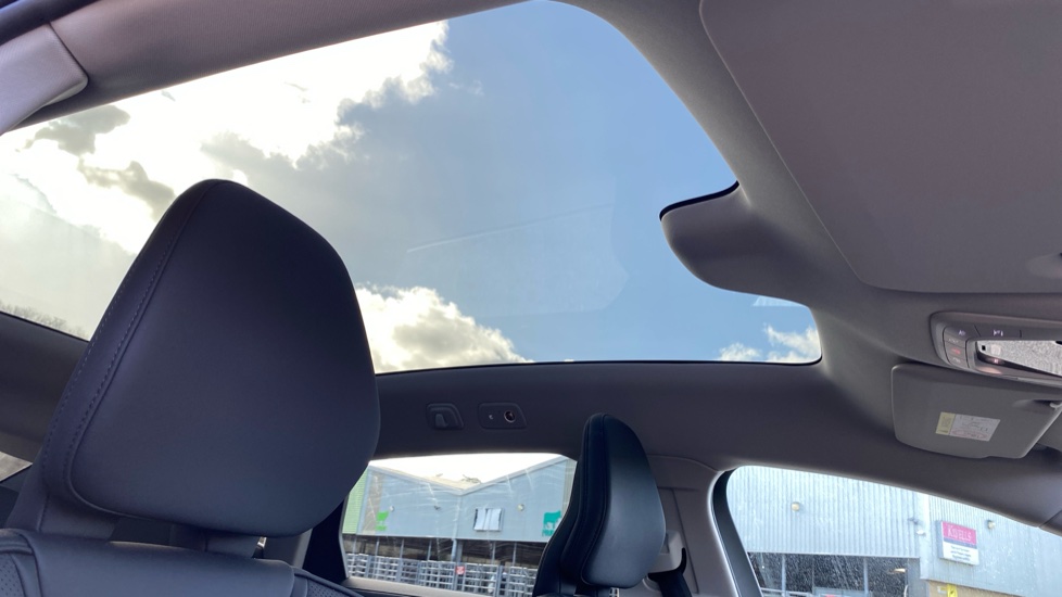 Volvo ES90 245kW SM Extended Range Plus 92kWh 5dr Auto Electric Hatchback - Image 39