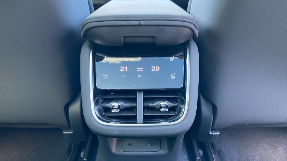 Volvo ES90 245kW SM Extended Range Plus 92kWh 5dr Auto Electric Hatchback - Image 40