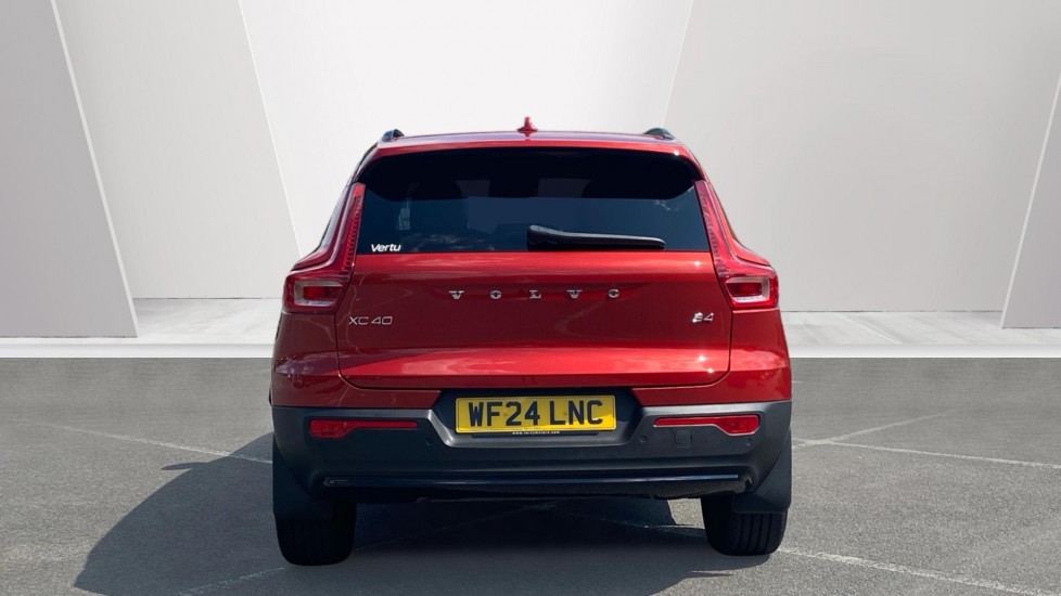 Volvo XC40 2.0 B4P Ultimate Dark 5dr Auto Petrol Estate - Image 8